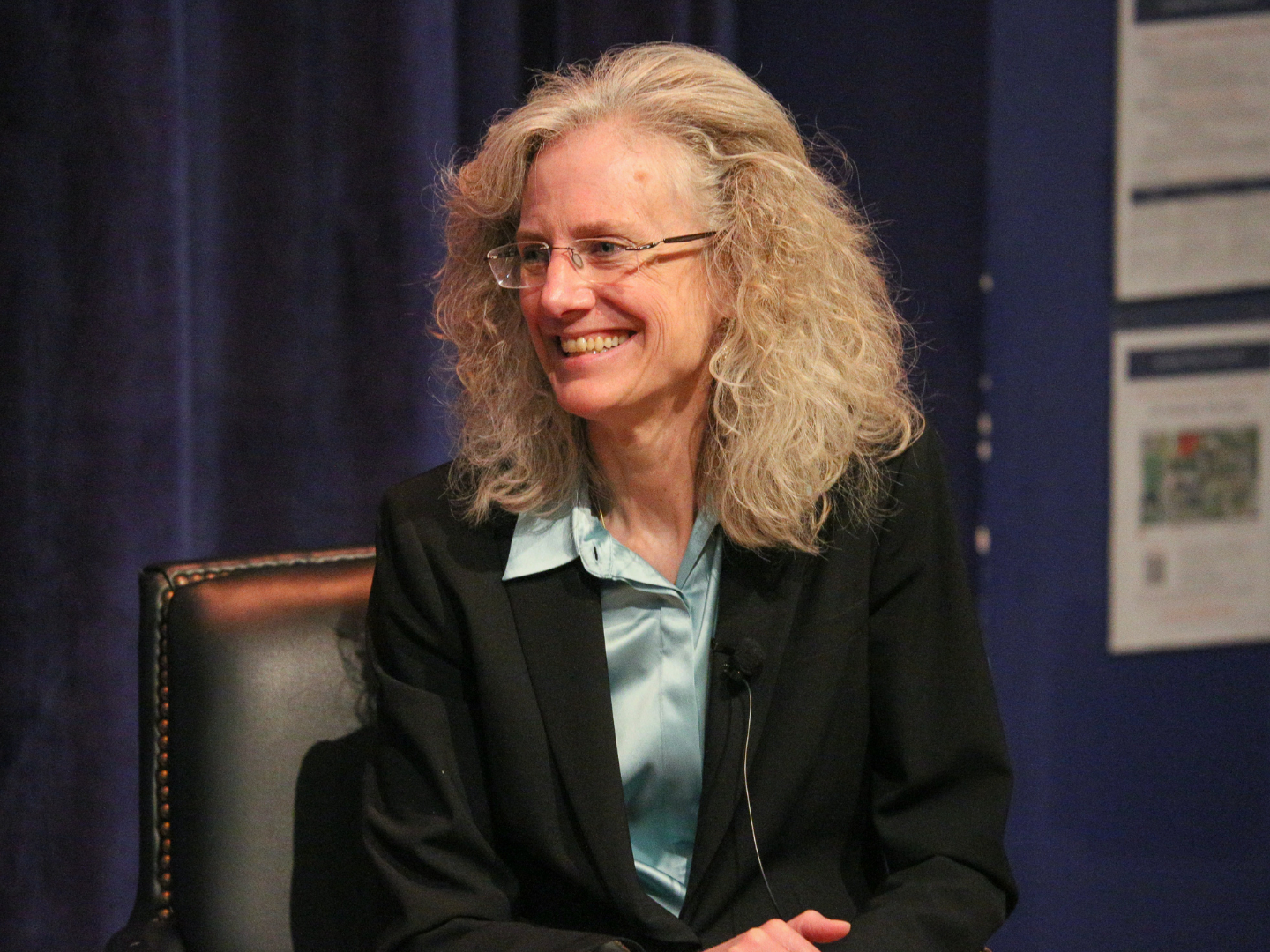 Dr. Diana Kapiszewski
